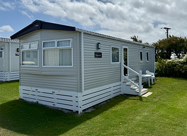 Mother Iveys Bay Holiday Park Caravan For Sale – Pitch 148