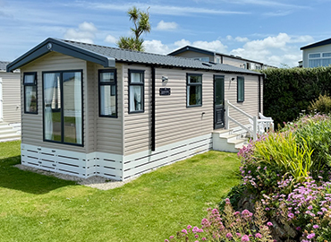 Mother Iveys Bay Holiday Park Caravan For Sale – Pitch 236